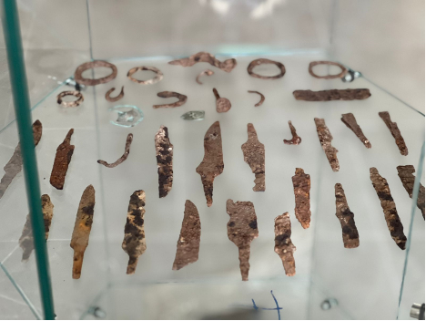 Objekte bronzi dhe hekuri (shekulli IV – VIII CE)